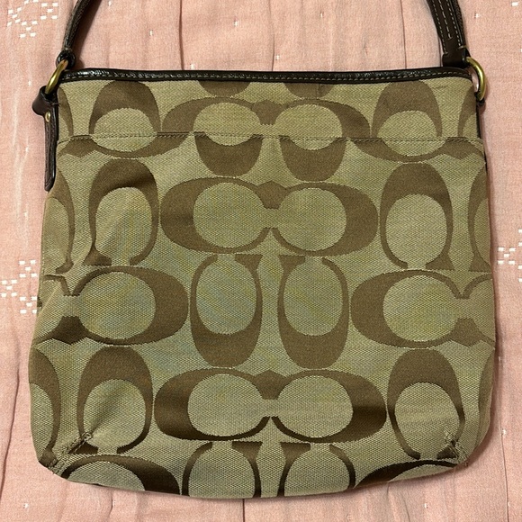 Coach Crossbody - Picture 4 of 8